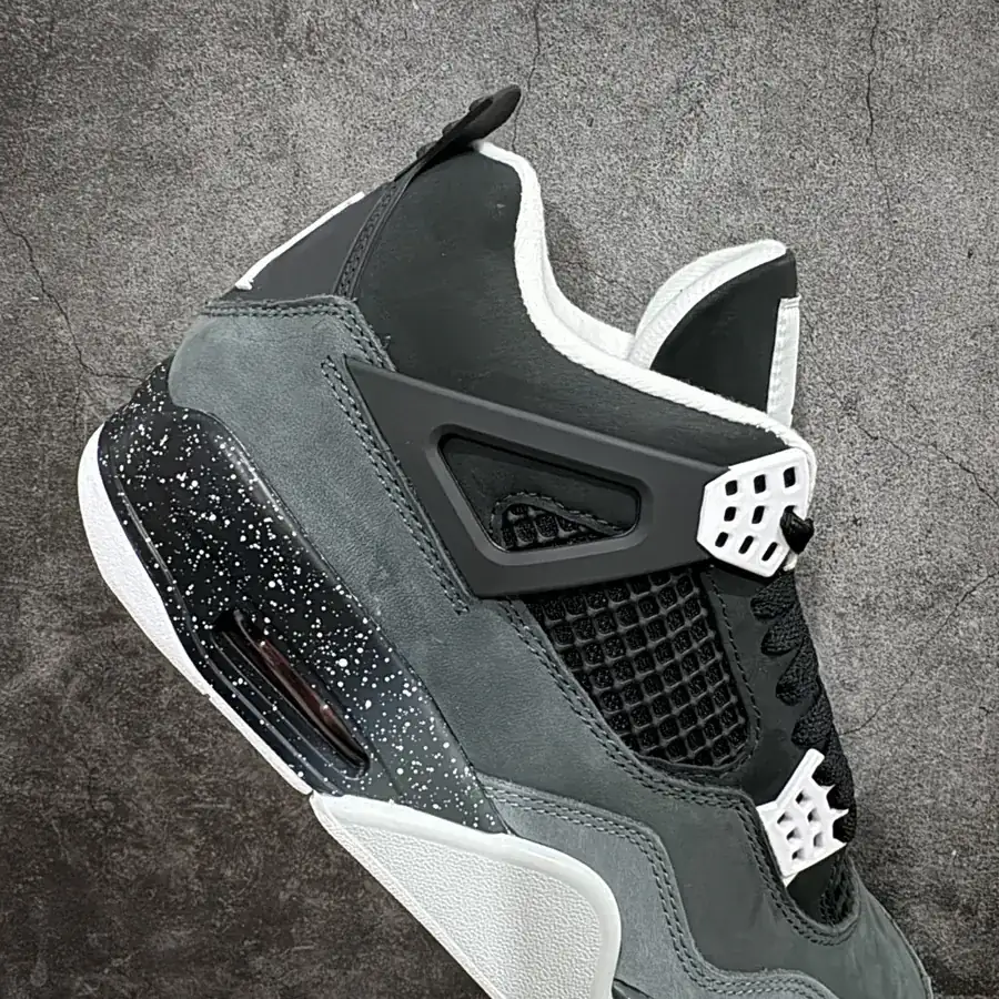 Air Jordan 4 Fear Set 2024 Version