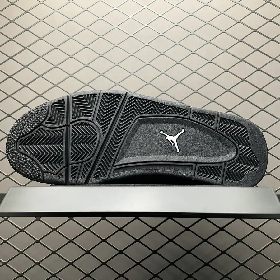 Air Jordan 4 RM Low Top Basketball Shoes
