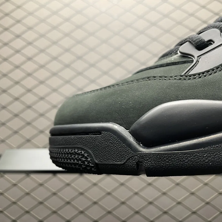 Air Jordan 4 RM Low Top Basketball Shoes