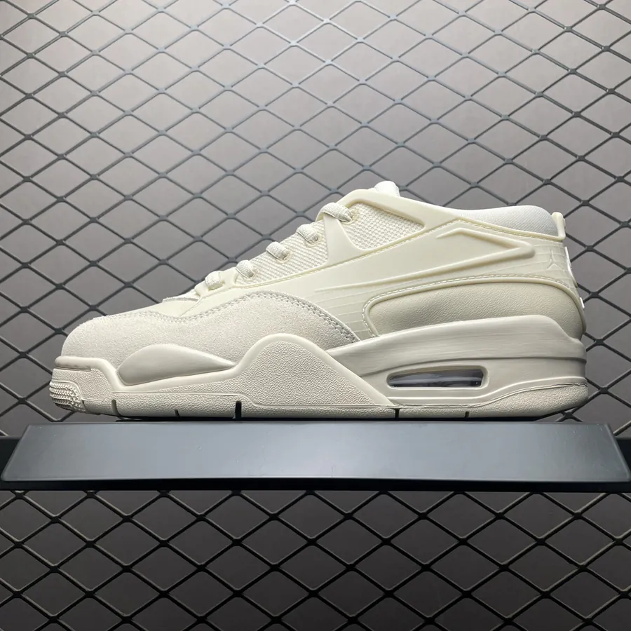 Air Jordan 4 RM Low Top Basketball Shoes