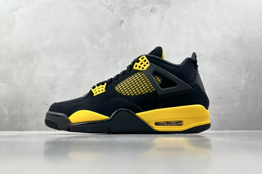 CX Exclusive Tax Free Chanel 4 Basketball Shoes