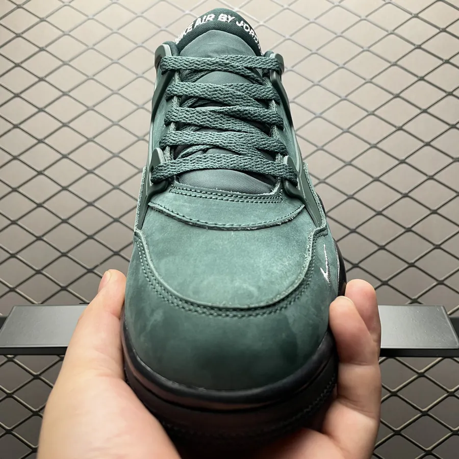 Nigel Syester x Air 4 RM 4乔4 联名款低帮篮球鞋