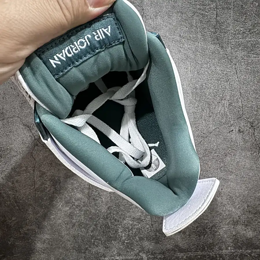 Shoe visual reference image