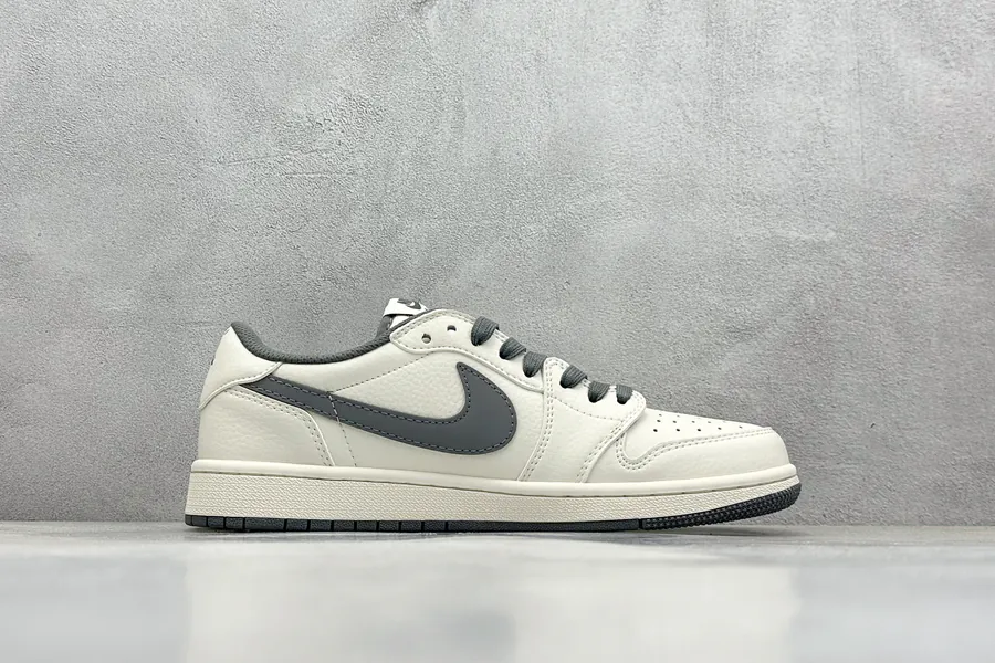 Travis Scott x Air 1 Low 1st Generation Sneaker