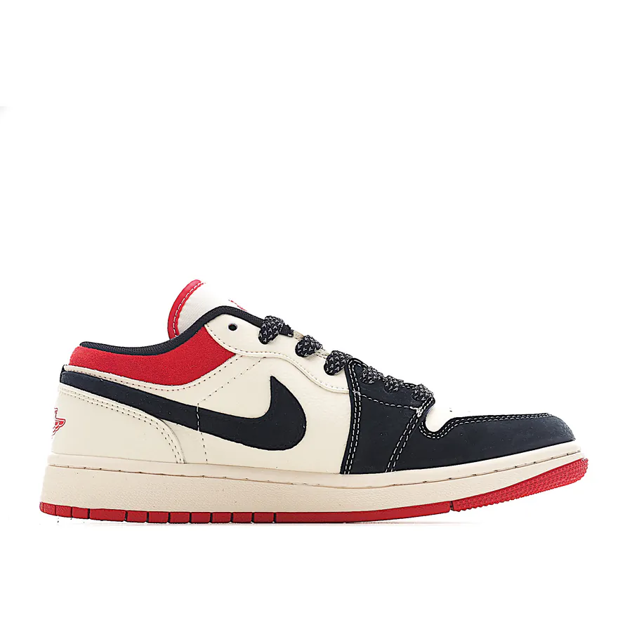 Travis Scott x Nike Air Jordan 1 Low OG Version
