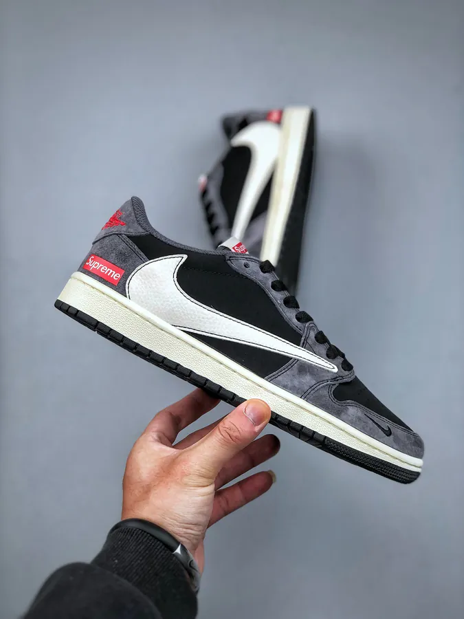 K Travis Scott x Nike Air Jordan 1 OG Version