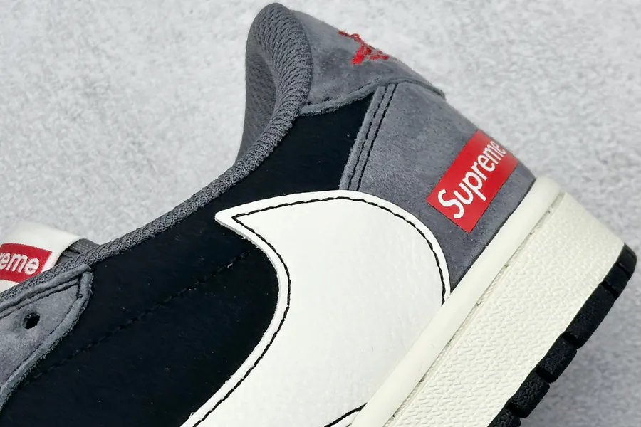 Travis Scott x Air 1 Low OG Version