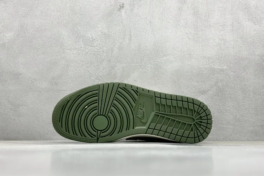 Travis Scott x Fraent Design x Air 1 Low OG SP 1 Low Top Cultural Sneaker