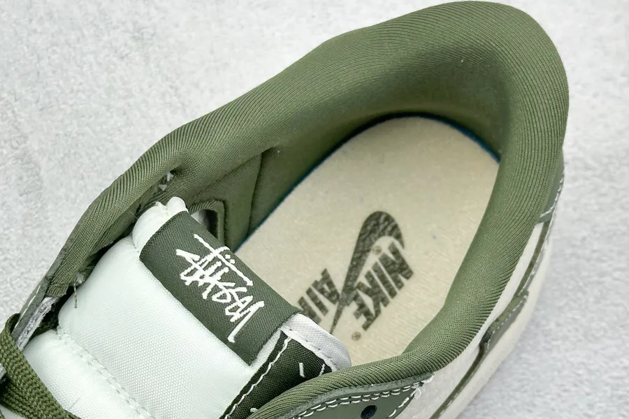 Travis Scott x Fraent Design x Air 1 Low OG SP 1 Low Top Cultural Sneaker