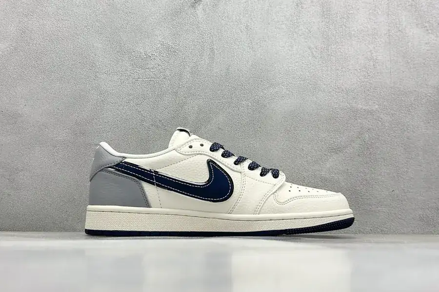 Travis Scott x Fraent Design x Air 1 Low OG SP 1 Sneaker