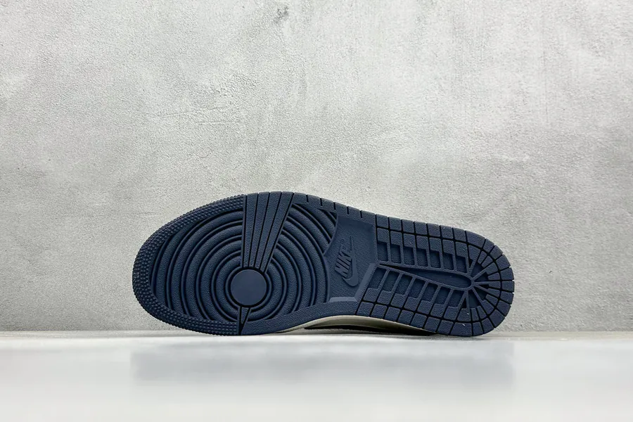 Travis Scott x Fraent Design x Air 1 Low OG SP 1 Sneaker