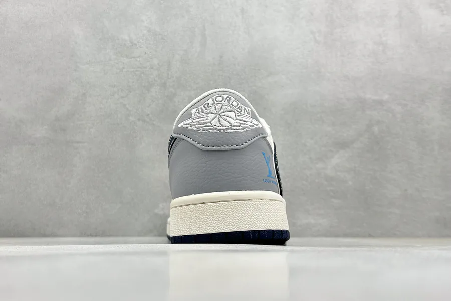 Travis Scott x Fraent Design x Air 1 Low OG SP 1 Sneaker