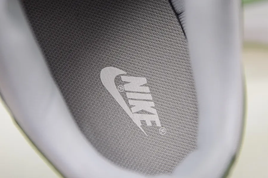 Nike Dunk Low Palace Dragon Well Tea