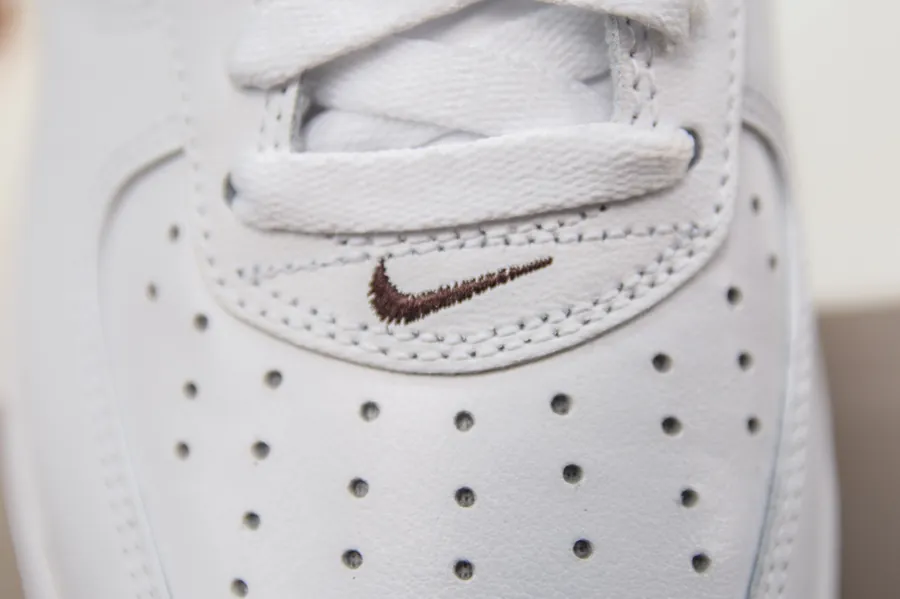 Nike Air Force 1 Low Sneaker in Grained Calfskin