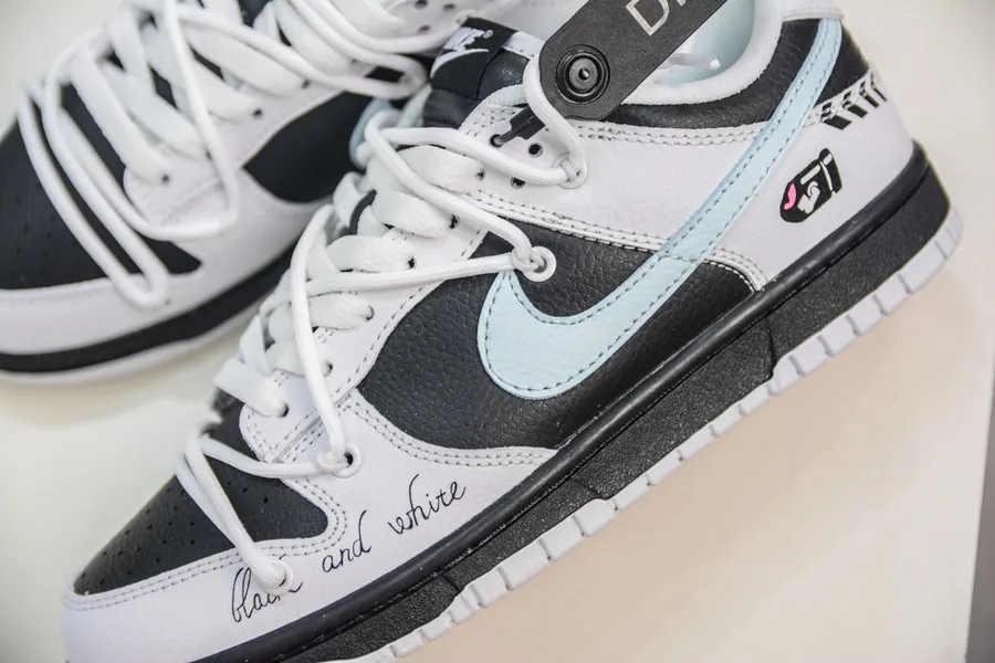 Nike Dunk Low Reverse Panda