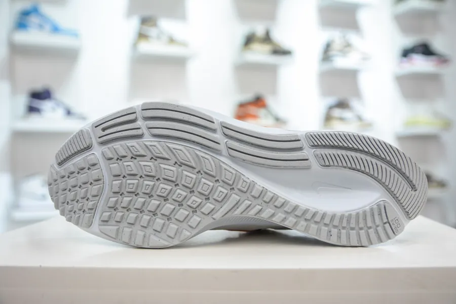 Nike Air Zoom Pegasus 38 Running Shoe