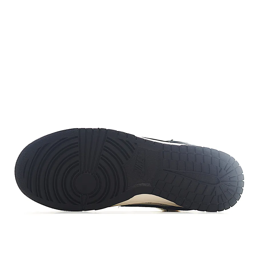 NK SB Dunk Low Off Wwhite