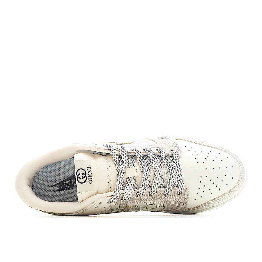 Nk SB Dunk Low x Gucci Collaboration Low Sneakers