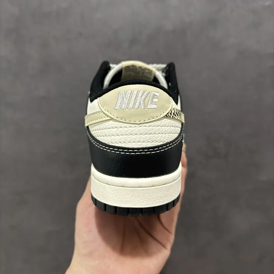 Nike SB Dunk Low Stussy Collaboration Sneaker