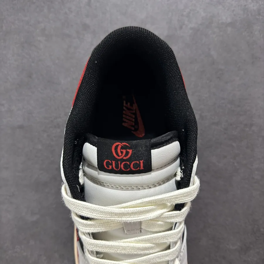 OG Version Dunk SB Low Low Top Sneaker