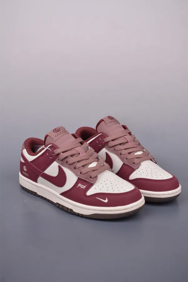 Nike SB Dunk Low Gucci Collaboration