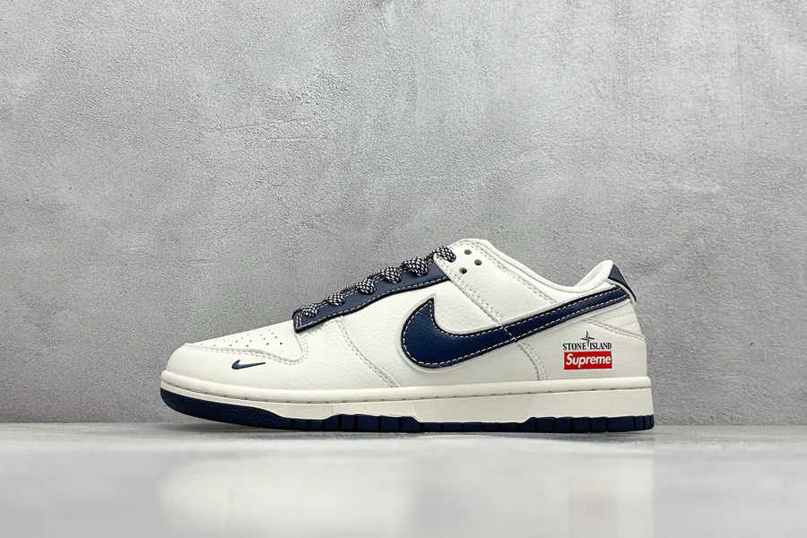 NK SB Dunk Low Supreme Collaboration Navy and Beige