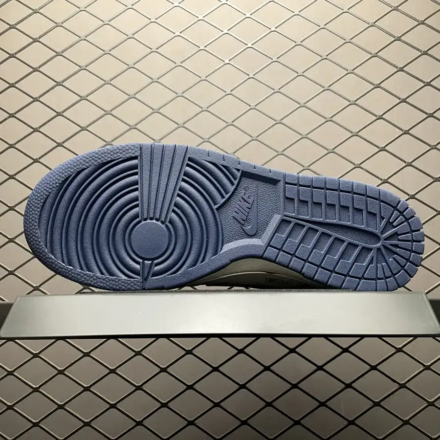 NK Dunk Low Custom Edition Low Sneaker