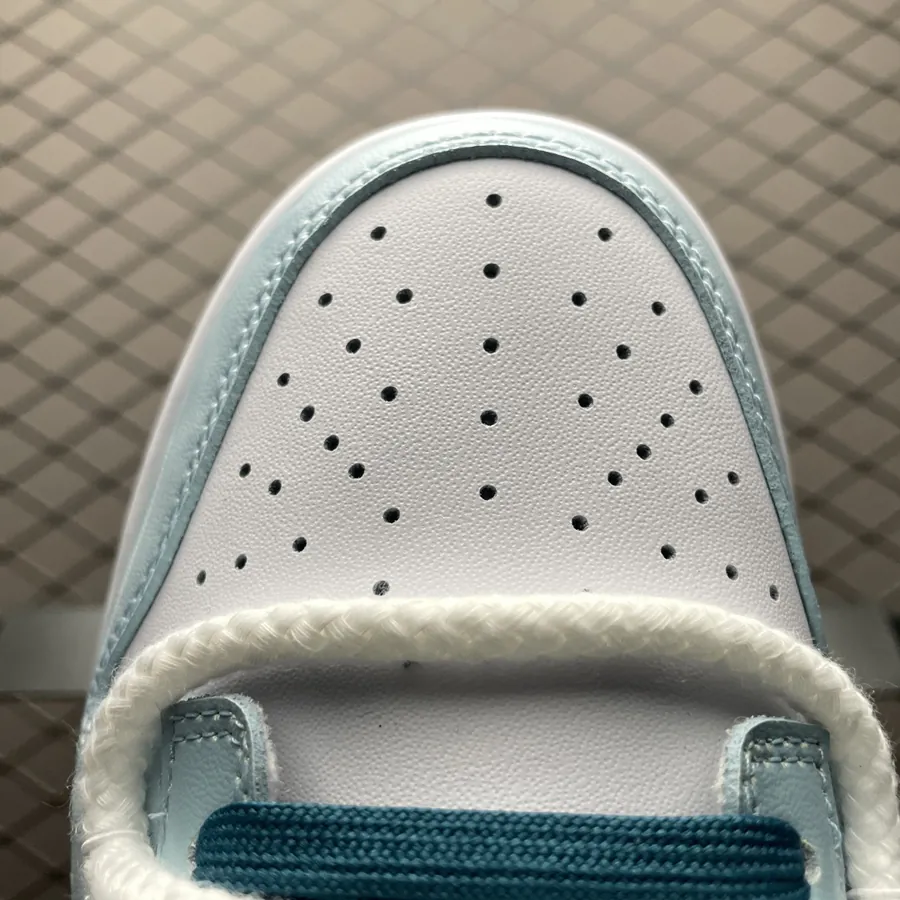 NK Dunk Low Custom Low Sneaker