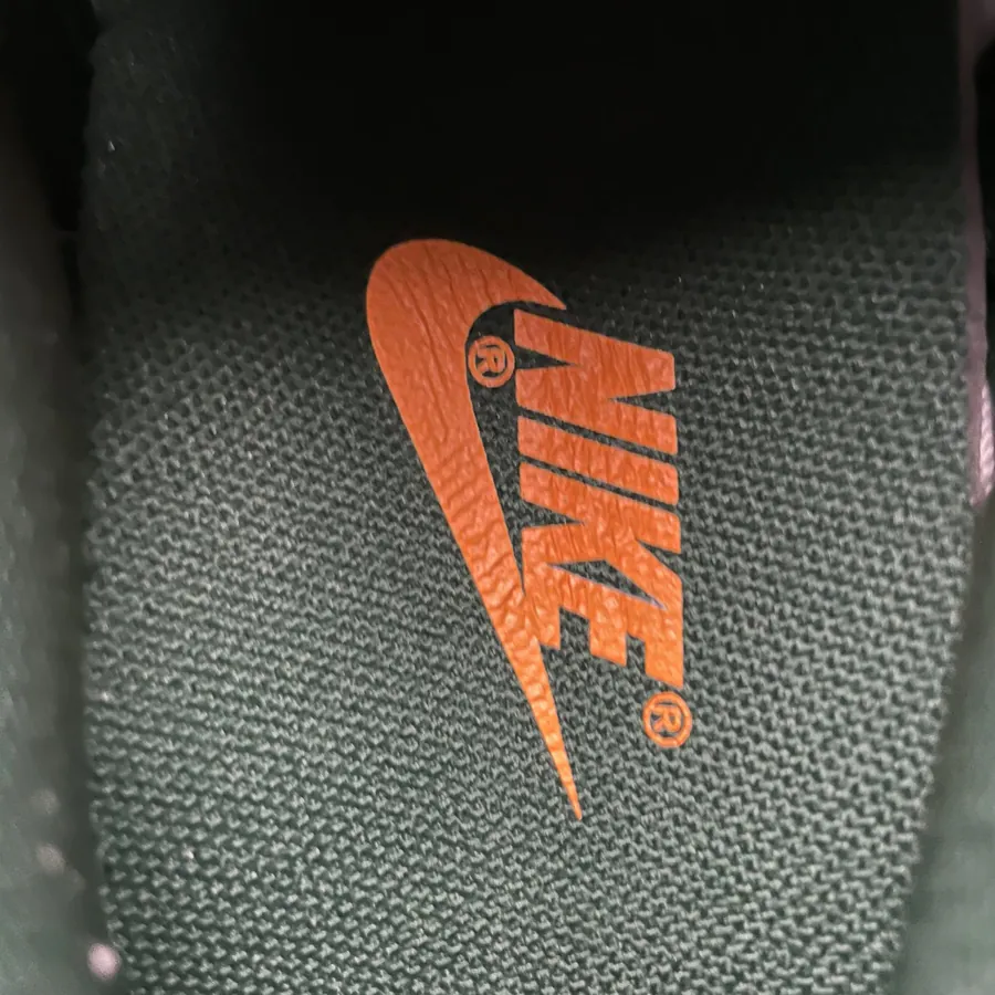 NK Dunk Low Custom Low Sneaker