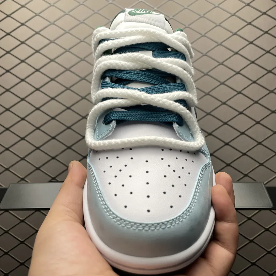 NK Dunk Low Custom Low Sneaker