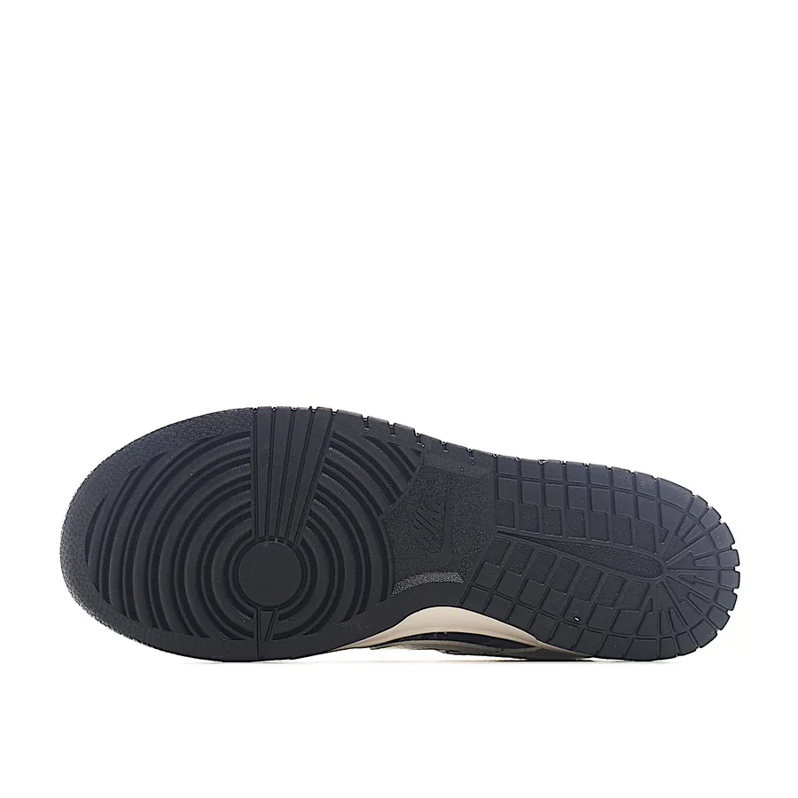 Nike SB Dunk Low x Louis Vuitton Exclusive Edition