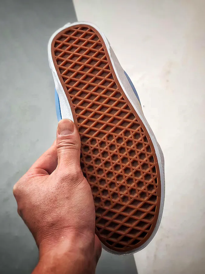 Vans Knu Skool in Gray Blue