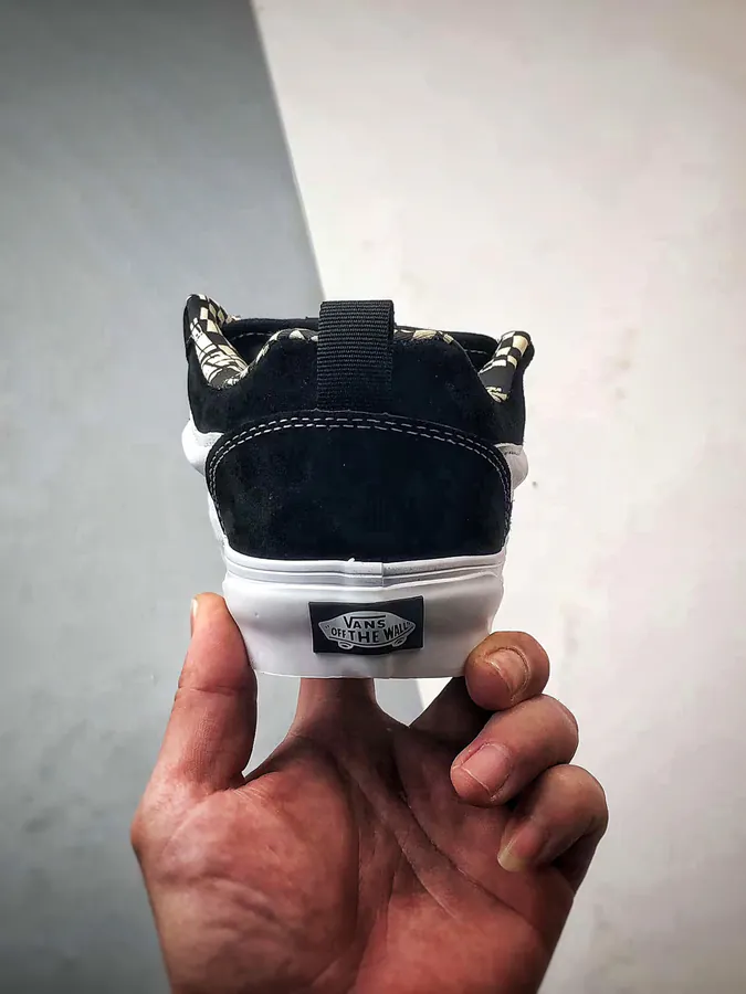 Vans Knu Skool Vintage Style Low Top Sneaker