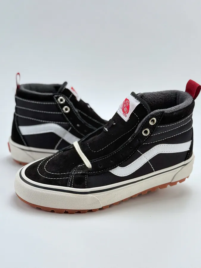 Vans Old Skool Mte 1 Classic High Top Sneaker