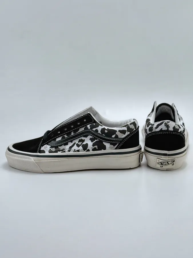 VAN Men's and Women's LX Old Skool Canvas Sneakers