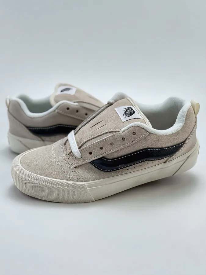 Vans Knu Skool Classic Casual Sneaker