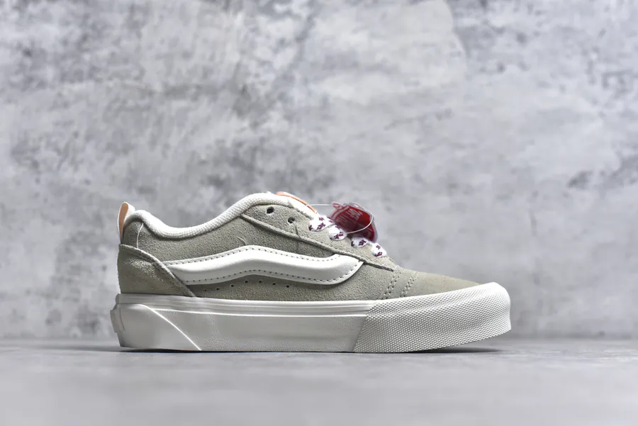 Vans Knu Skool Vintage Style Sneaker