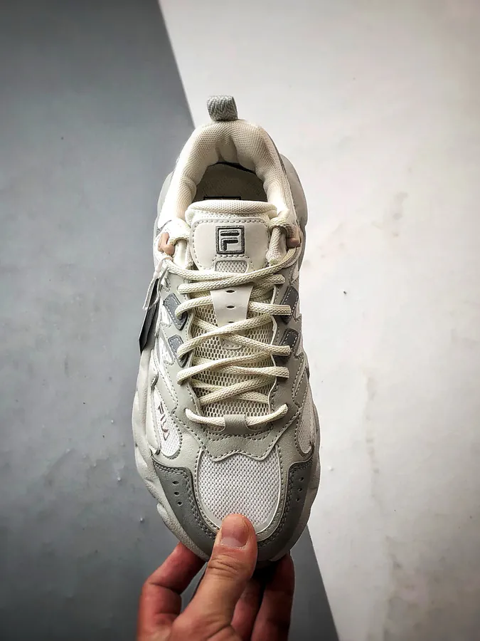 Fila Fern 蕨草鞋2 in Fog Gray