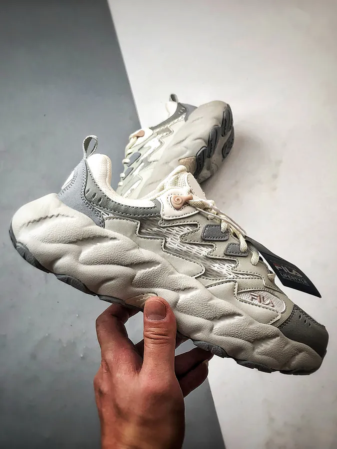 Fila Fern 蕨草鞋2 in Fog Gray