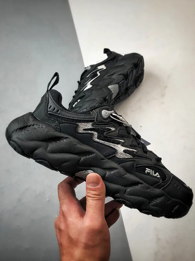 Fila Fern 蕨草鞋2 in Shadow Gray