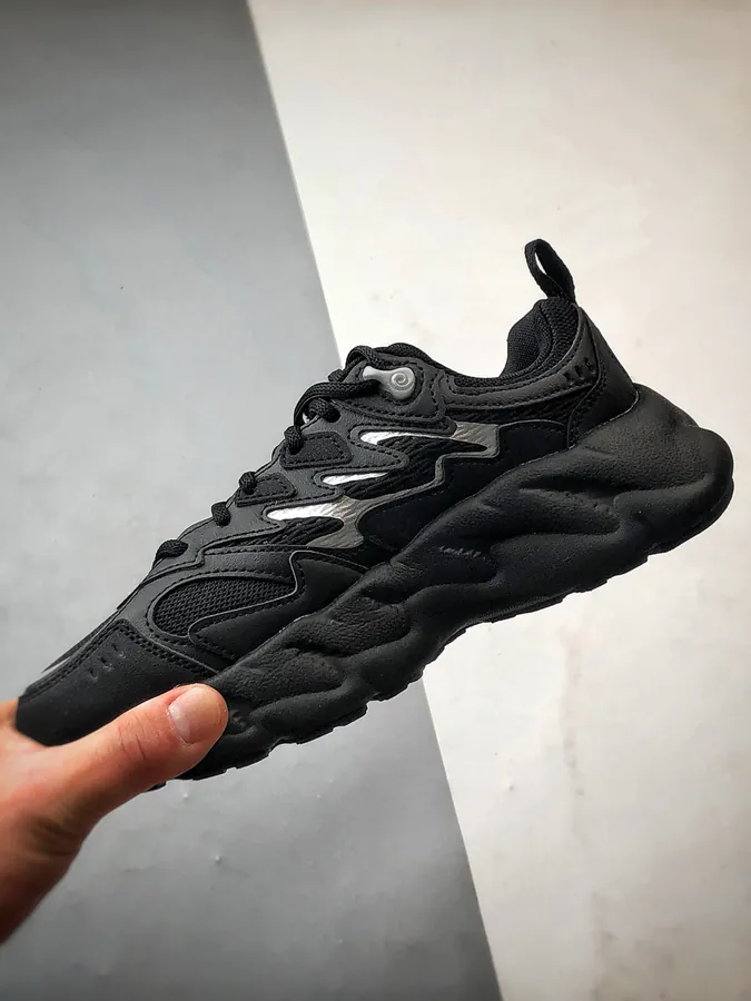 Fila Fern 蕨草鞋2 in Shadow Gray