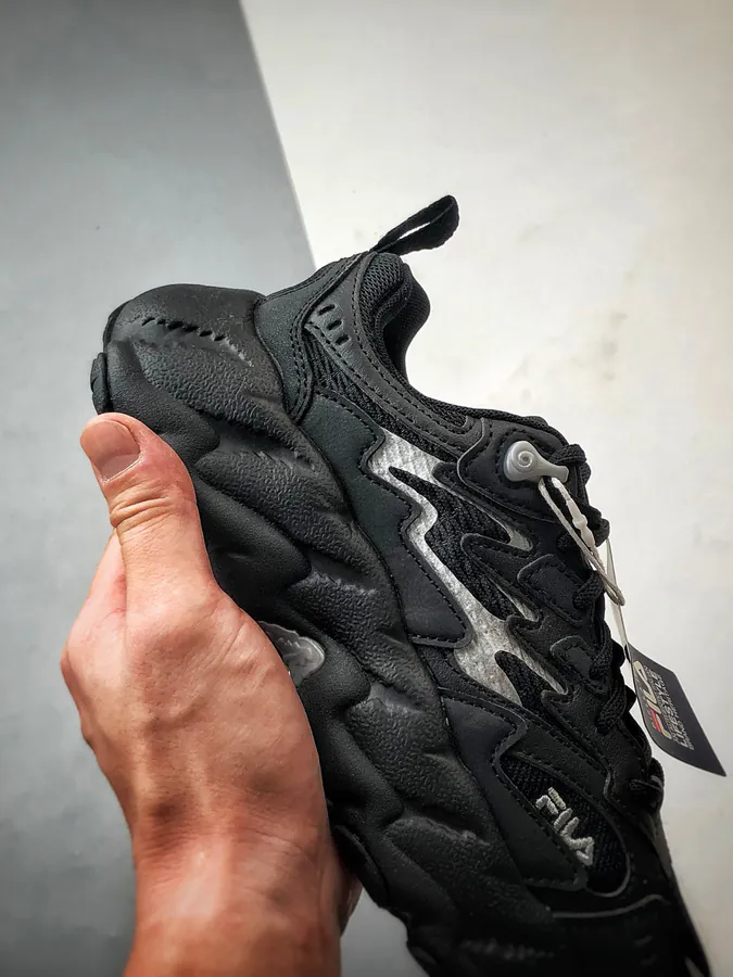 Fila Fern 蕨草鞋2 in Shadow Gray