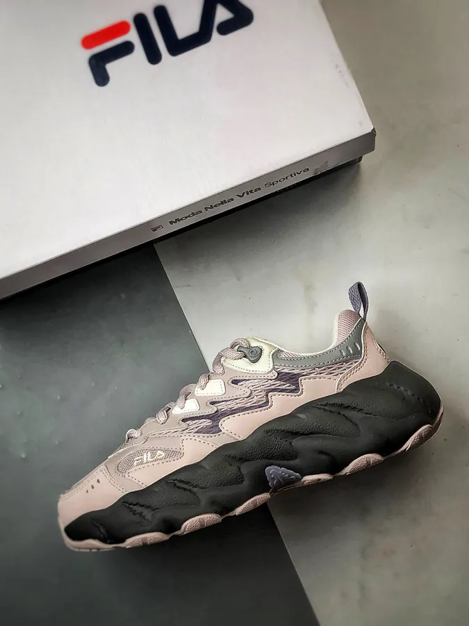 Fila Fern 蕨草鞋 in Silvery Pink