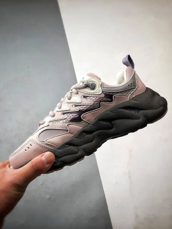 Fila Fern 蕨草鞋 in Silvery Pink