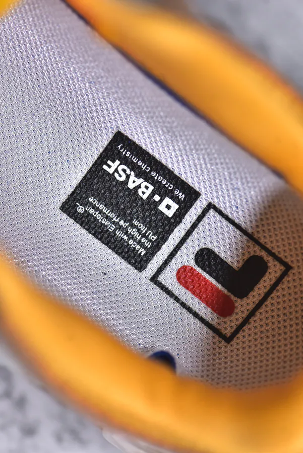 FILA FUSION Carrot 2.0 Classic Versatile Low Top Sneaker