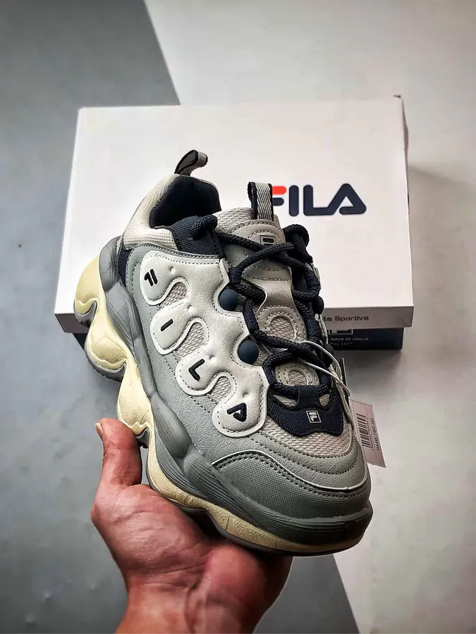 Fila Pease Bean Shoe in Gray
