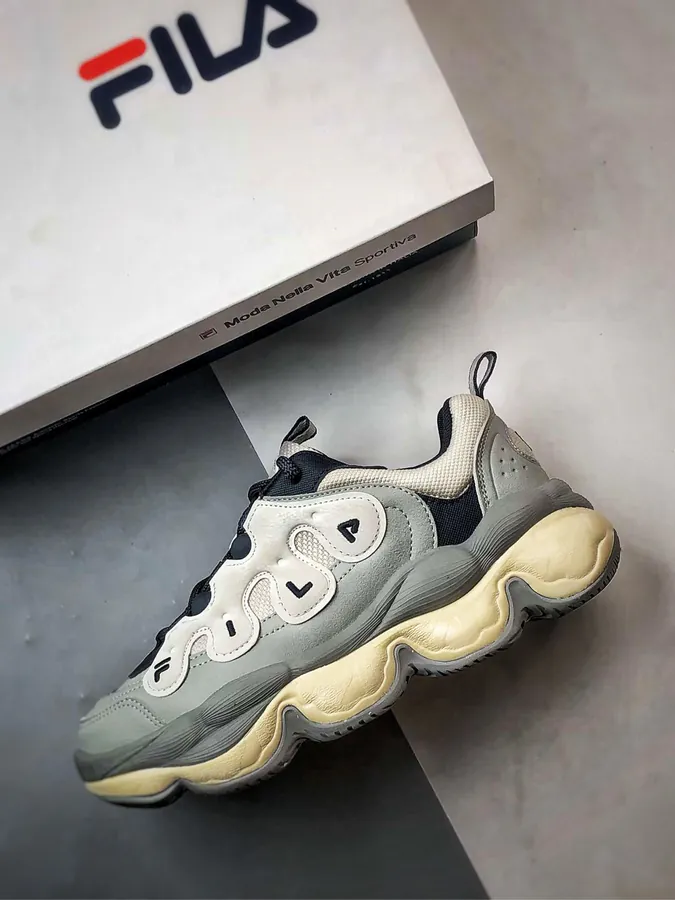 Fila Pease Bean Shoe in Gray