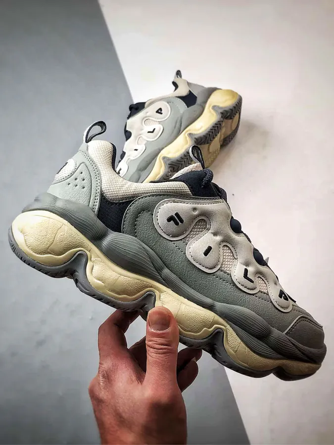 Fila Pease Bean Shoe in Gray