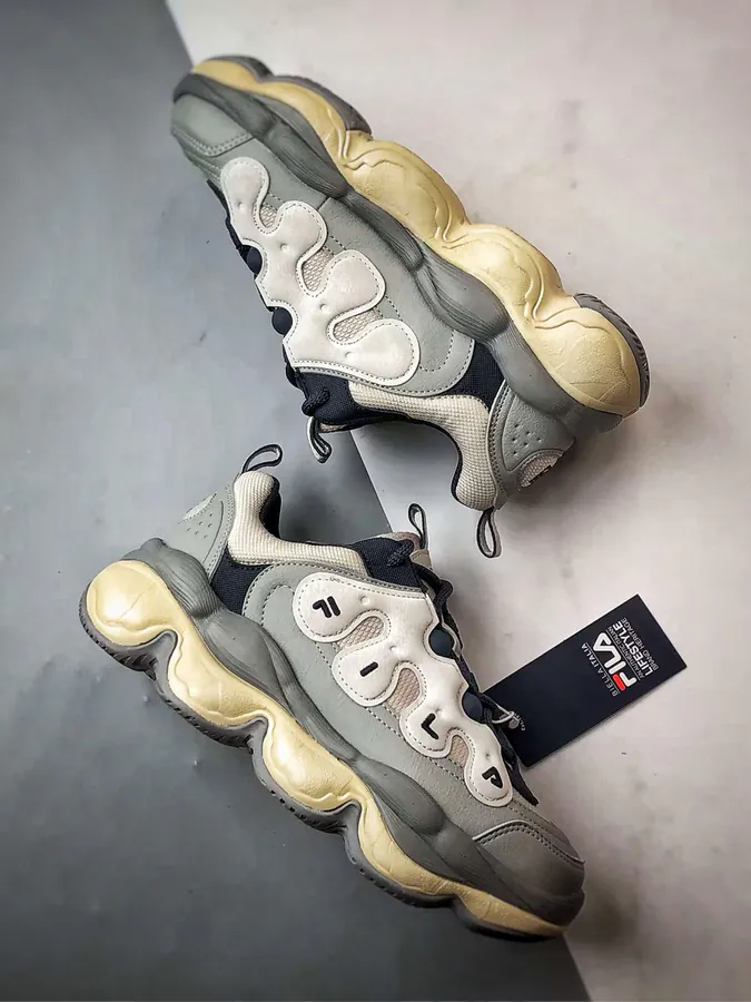 Fila Pease Bean Shoe in Gray