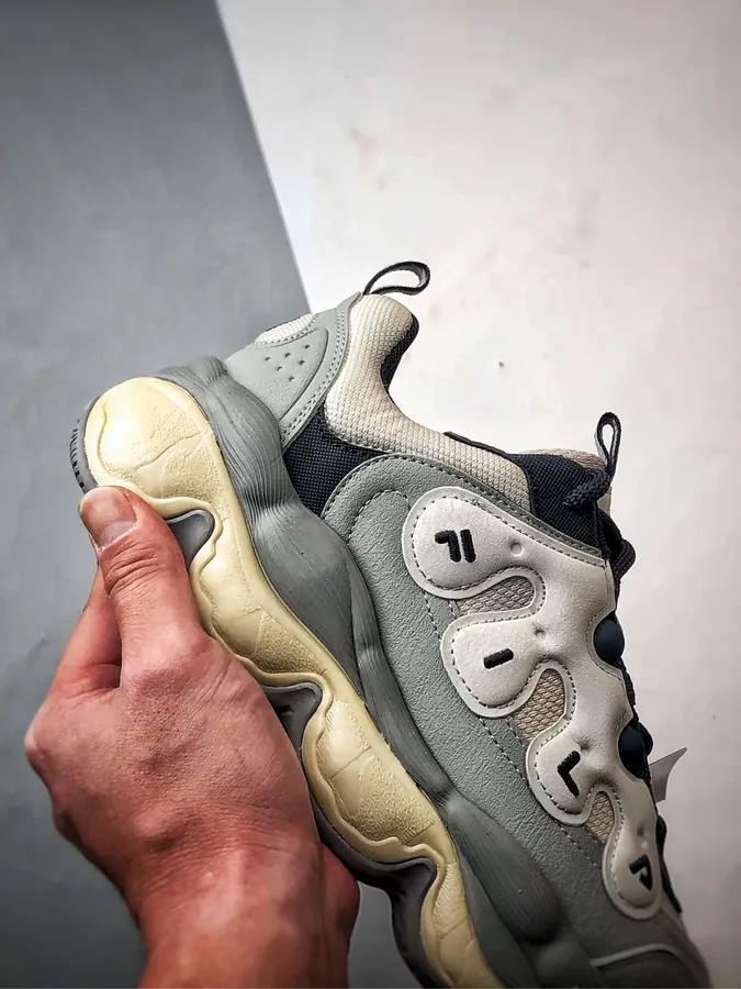 Fila Pease Bean Shoe in Gray